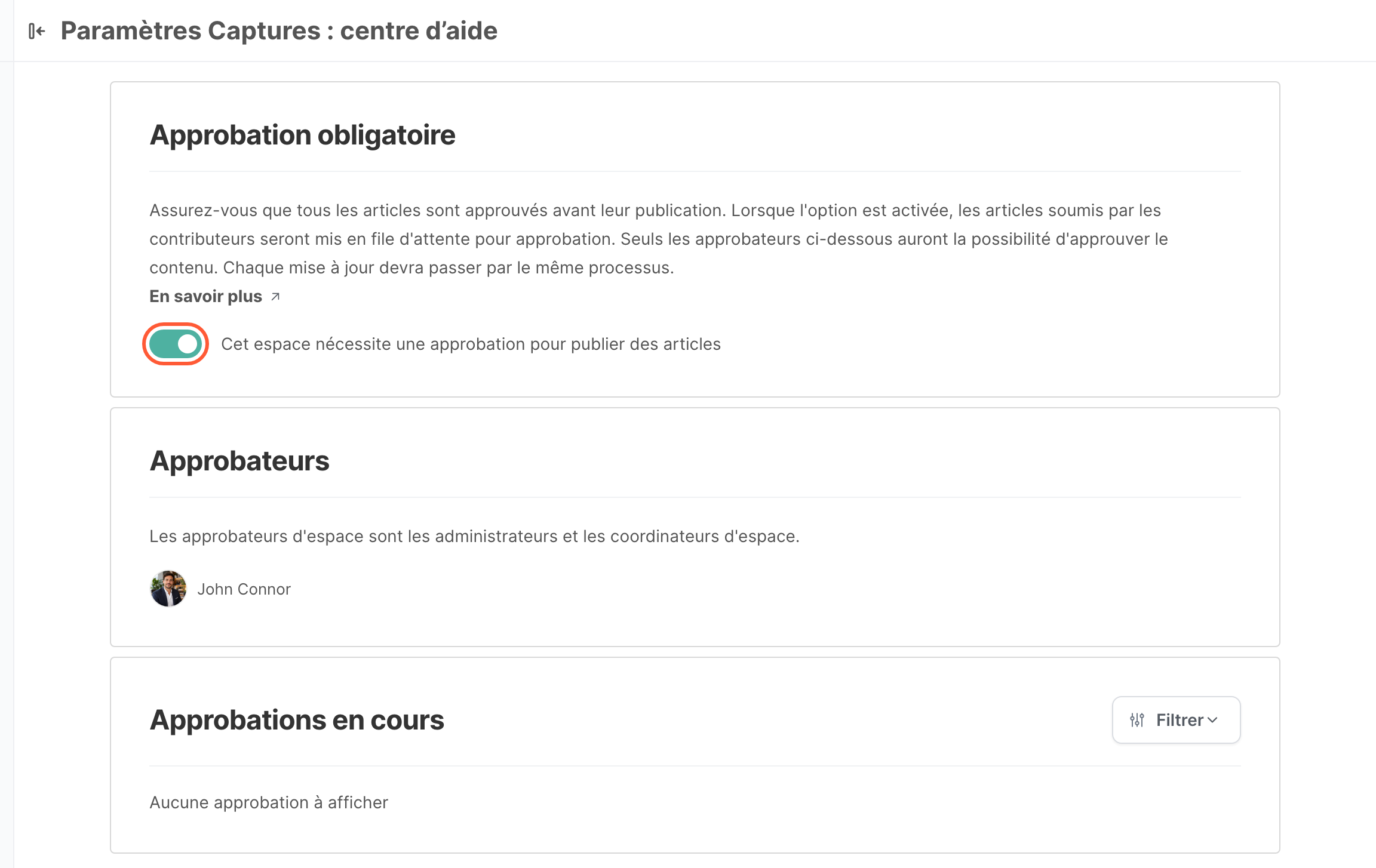 Les paramètres d’approbation d’un espace, avec les parties Approbateurs et Approbations en cours